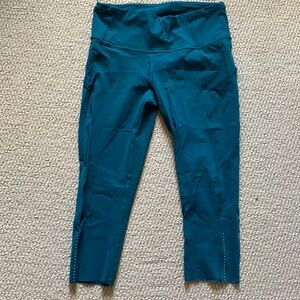 Teal lululemon capris